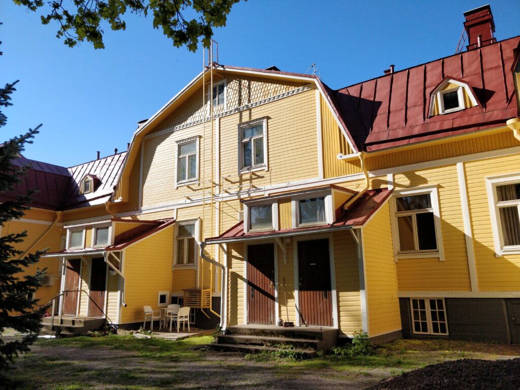 Exterior of Turku studio for drawing lessons